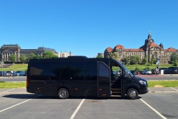 Minibusa noma Minhenē
